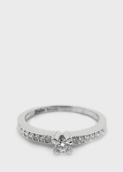 Золотое кольцо с белыми бриллиантами, фото