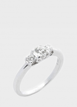 Золотое кольцо с вставкой из белых бриллиантов, фото