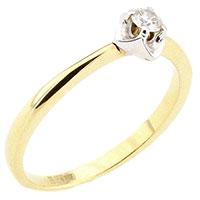 Золотое помолвочное кольцо с бриллиантом, фото