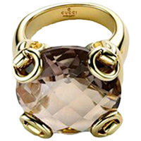 Коктейльное кольцо Gucci Horsebit из желтого золота с крупным дымчатым кварцем, фото