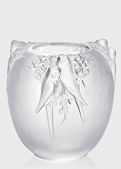 Кришталева ваза Lalique Perruches з рельєфним дизайном, фото